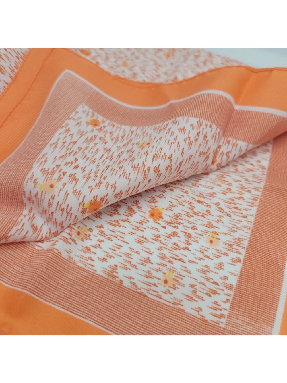 Vtg Orange & White Geometric Floral Scarf 20" Square Made In Italy Polyester - Picture 8 of 13
